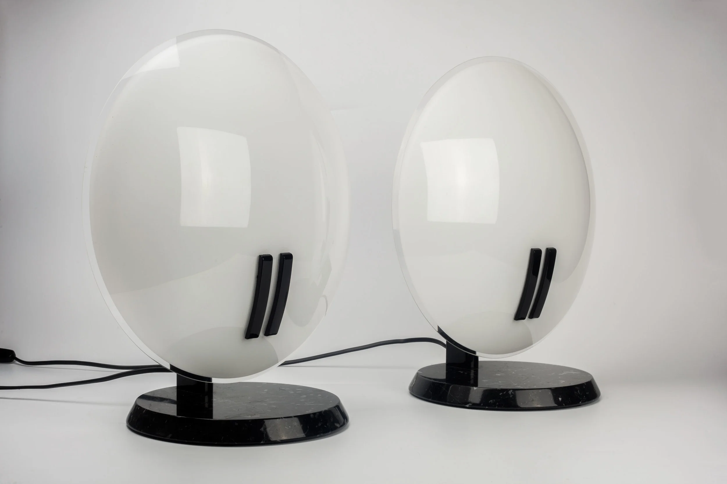 Italian Lamp Perla by Bruno Gecchelin for O Luce, Black Marble and White Glass, Italy 1980s