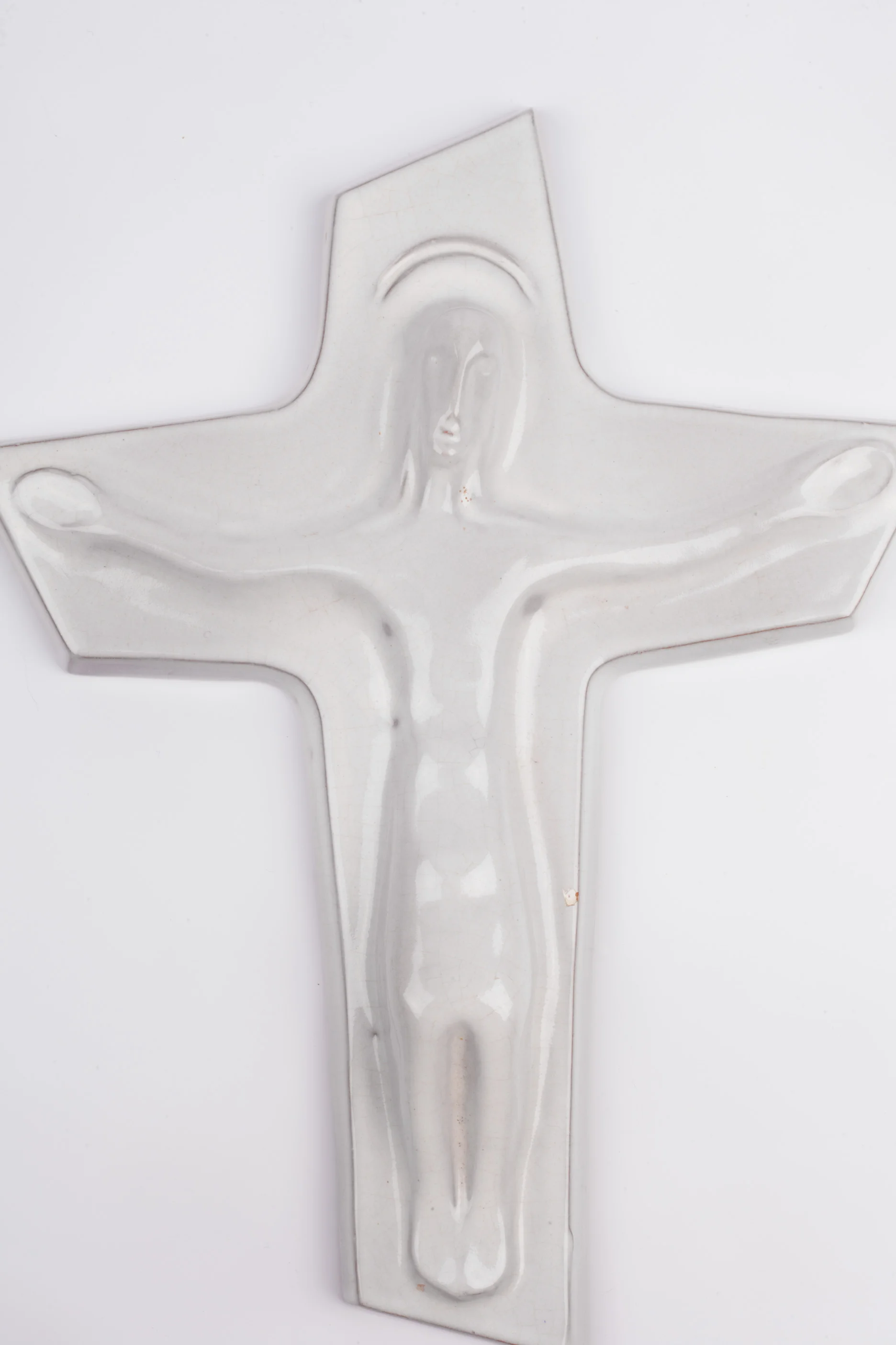 Wall Crucifix in Glazed Ceramic, Hand-Painted, White, Made in Belgium, Belgium 1950s