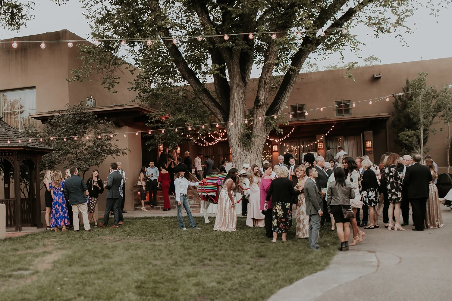 Alicia+lucia+photography+-+albuquerque+wedding+photographer+-+santa+fe+wedding+photography+-+new+mexico+wedding+photographer+-+la+ posada+santa+fe+wedding_0062.jpg