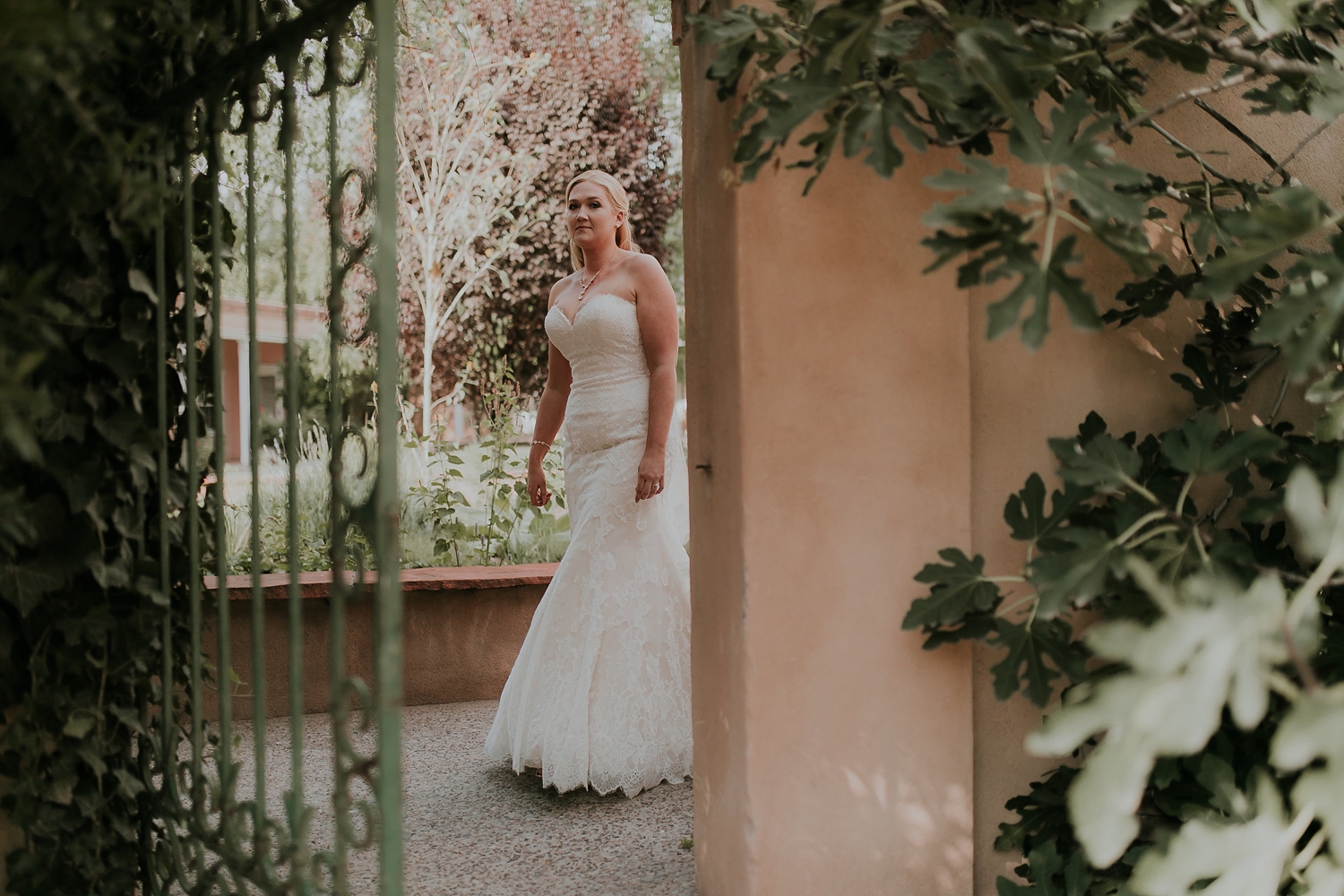 Alicia+lucia+photography+-+albuquerque+wedding+photographer+-+santa+fe+wedding+photography+-+new+mexico+wedding+photographer+-+los+poblanos+wedding+-+los+poblanos+fall+wedding_0025.jpg