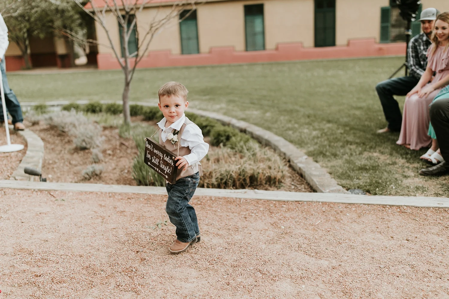 Alicia+lucia+photography+-+albuquerque+wedding+photographer+-+santa+fe+wedding+photography+-+new+mexico+wedding+photographer+-+new+mexico+engagement+-+la+mesita+ranch+wedding+-+la+mesita+ranch+spring+wedding_0025.jpg