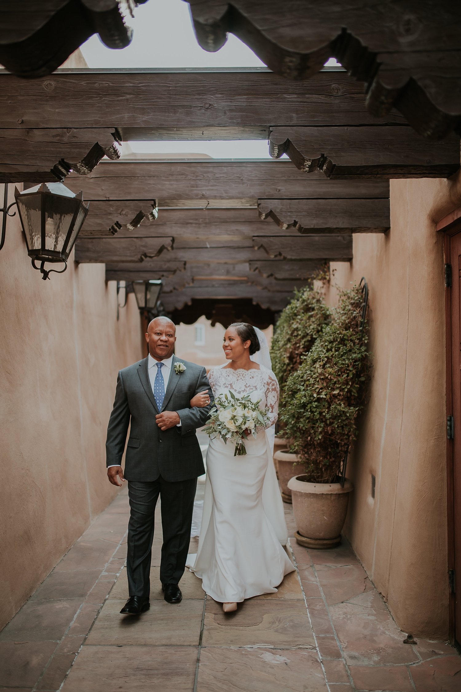 Alicia+lucia+photography+-+albuquerque+wedding+photographer+-+santa+fe+wedding+photography+-+new+mexico+wedding+photographer+-+new+mexico+engagement+-+la+fonda+new+mexico+wedding+-+la+fonda+fall+wedding_0040.jpg