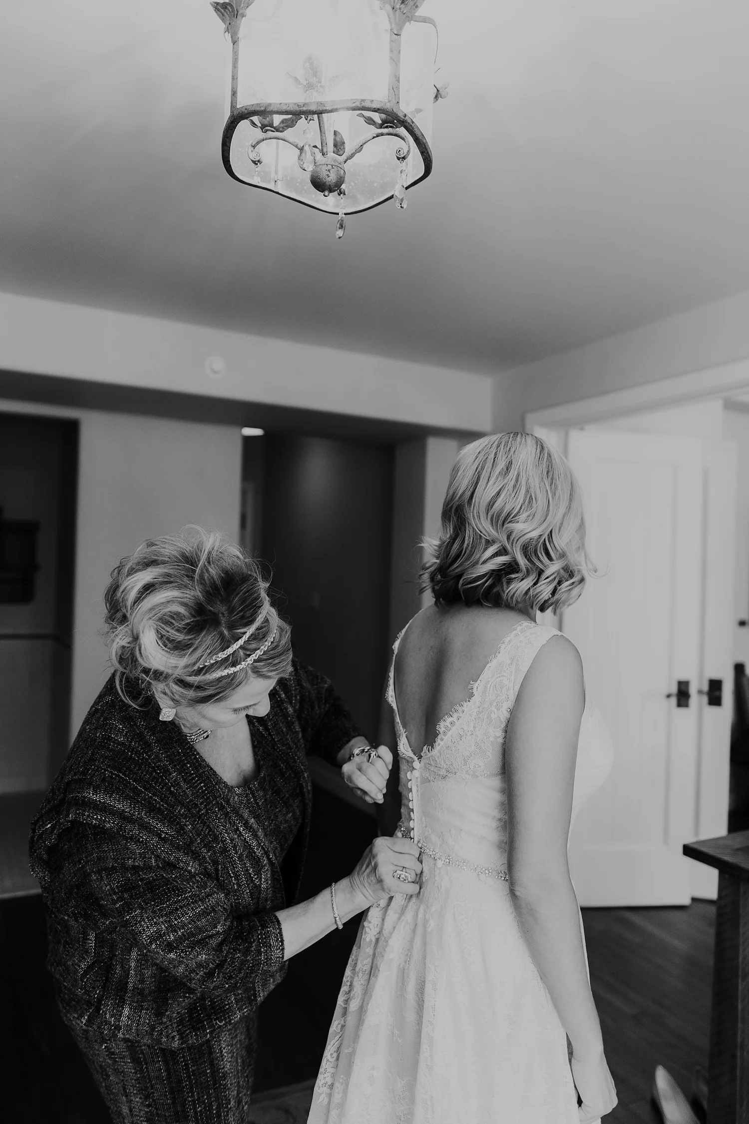 Alicia+lucia+photography+-+albuquerque+wedding+photographer+-+santa+fe+wedding+photography+-+new+mexico+wedding+photographer+-+la+fonda+wedding+-+la+fonda+fall+wedding+-+intimate+la+fonda+wedding_0005.jpg