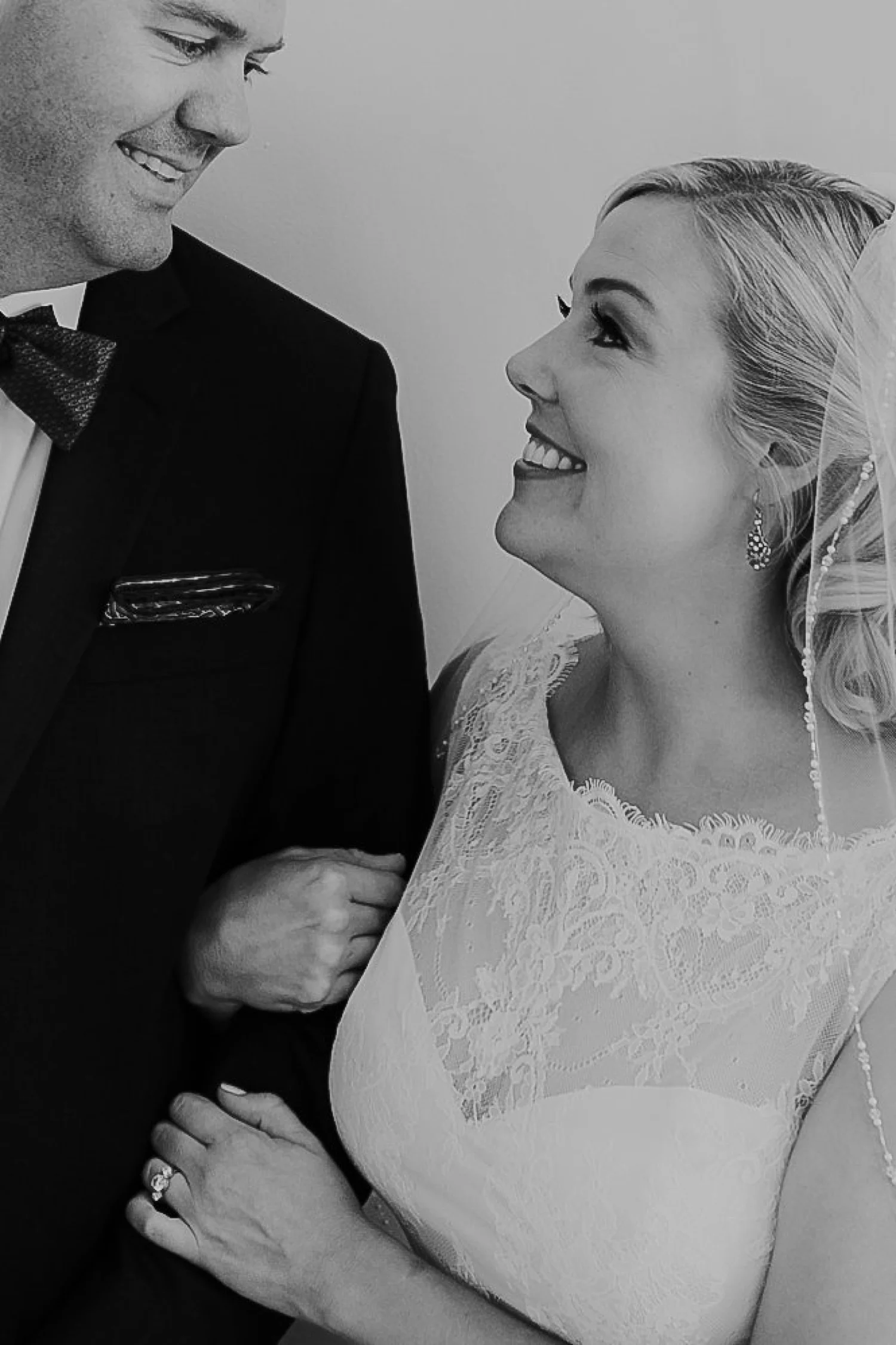 Alicia+lucia+photography+-+albuquerque+wedding+photographer+-+santa+fe+wedding+photography+-+new+mexico+wedding+photographer+-+la+fonda+wedding+-+la+fonda+fall+wedding+-+intimate+la+fonda+wedding_0016.jpg