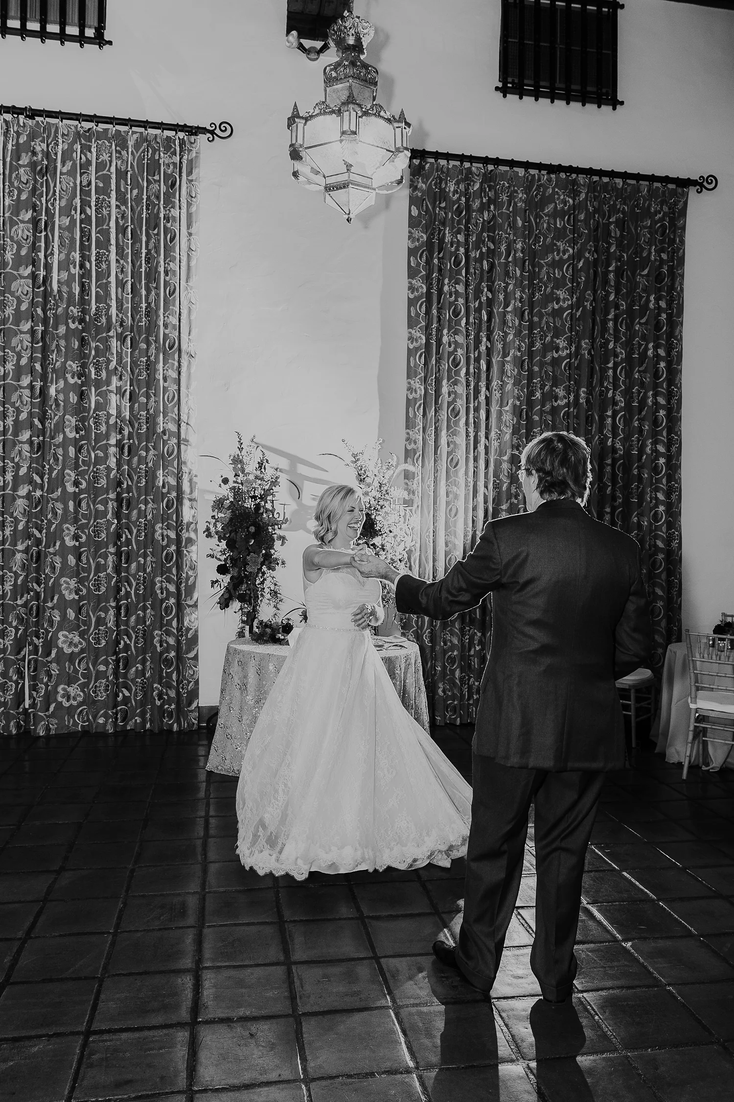 Alicia+lucia+photography+-+albuquerque+wedding+photographer+-+santa+fe+wedding+photography+-+new+mexico+wedding+photographer+-+la+fonda+wedding+-+la+fonda+fall+wedding+-+intimate+la+fonda+wedding_0051.jpg