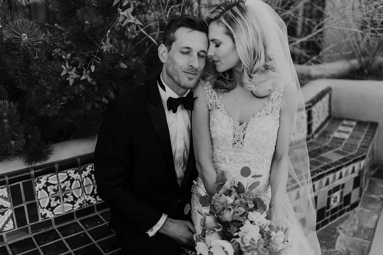 Alicia+lucia+photography+-+albuquerque+wedding+photographer+-+santa+fe+wedding+photography+-+new+mexico+wedding+photographer+-+la+fonda+wedding+-+la+fonda+winter+wedding_0065.jpg