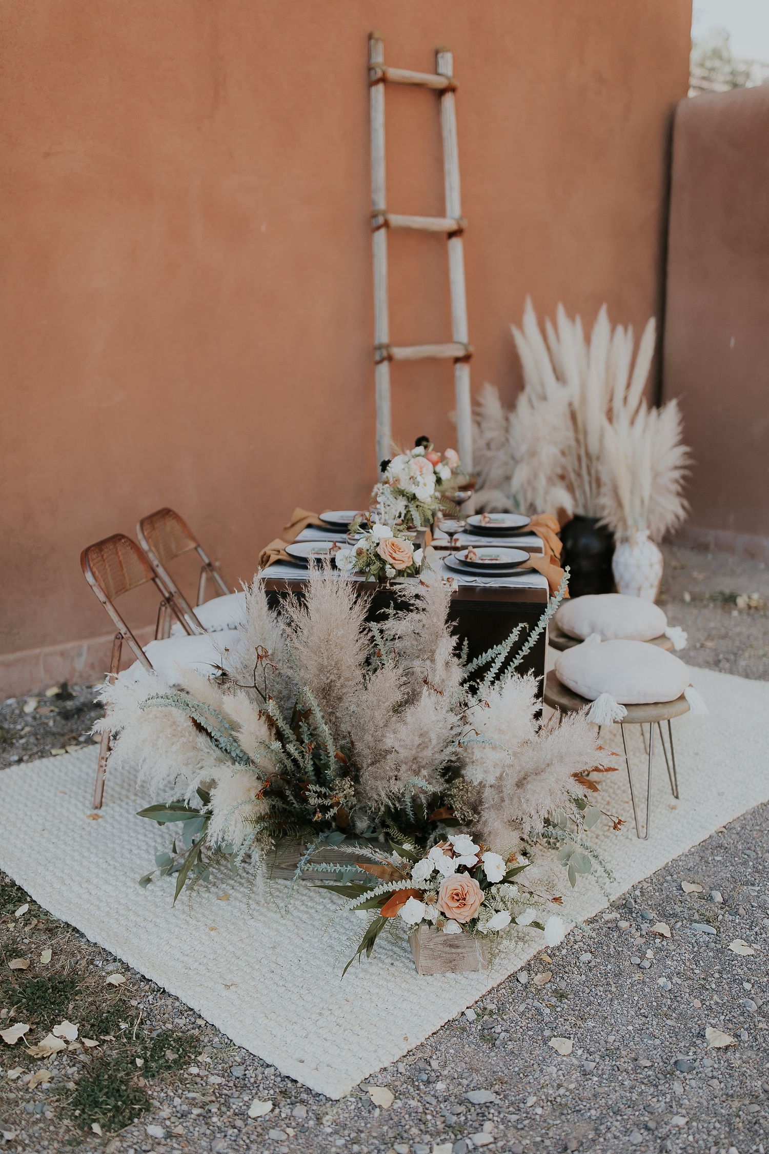 Alicia+lucia+photography+-+albuquerque+wedding+photographer+-+santa+fe+wedding+photography+-+new+mexico+wedding+photographer+-+new+mexico+ghost+ranch+wedding+-+styled+wedding+shoot_0001.jpg