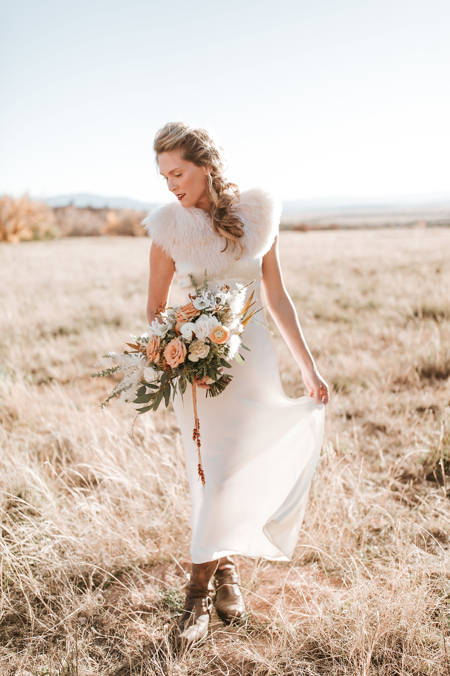 Alicia+lucia+photography+-+albuquerque+wedding+photographer+-+santa+fe+wedding+photography+-+new+mexico+wedding+photographer+-+new+mexico+ghost+ranch+wedding+-+styled+wedding+shoot_0036.jpg