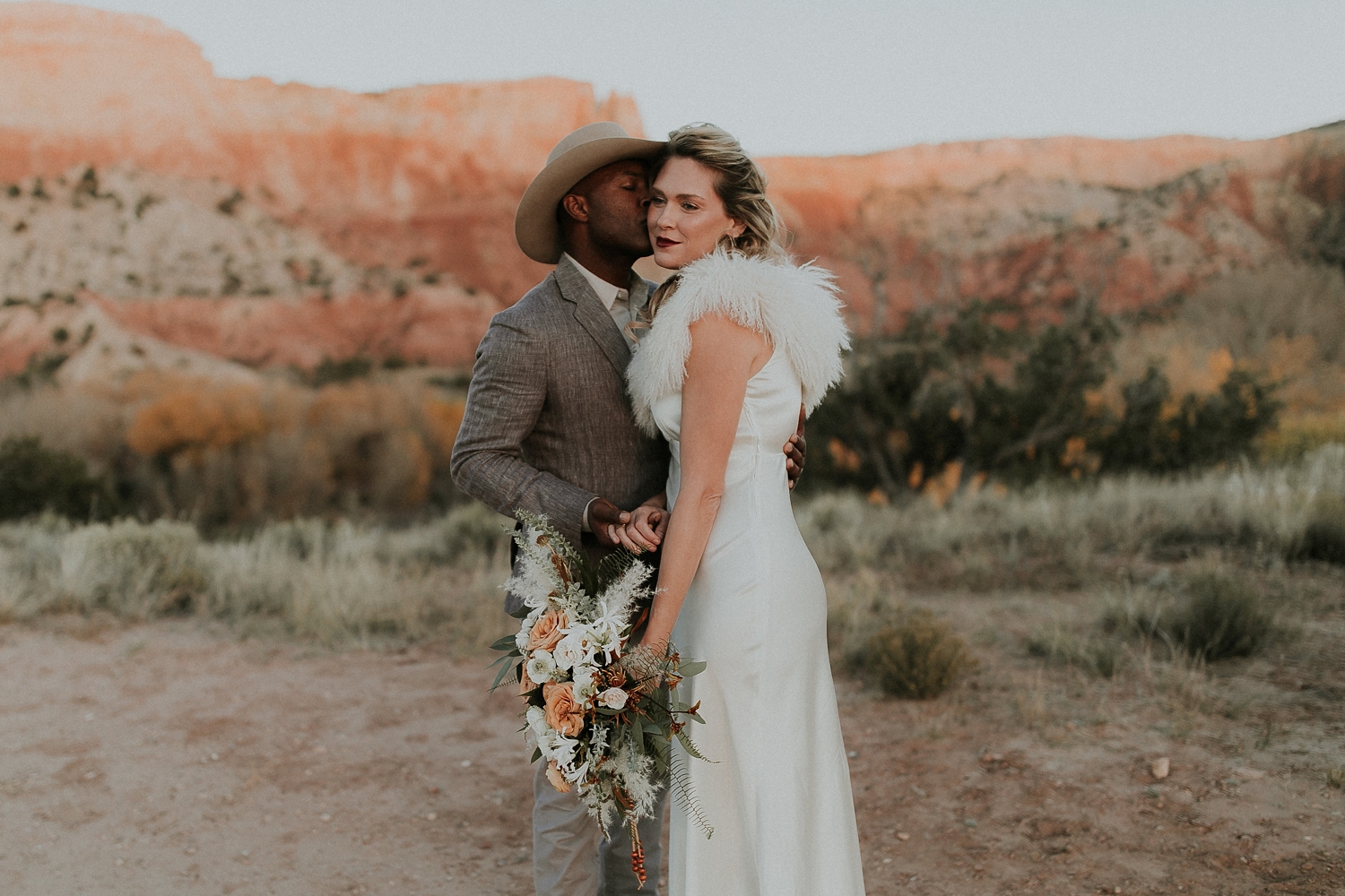 Alicia+lucia+photography+-+albuquerque+wedding+photographer+-+santa+fe+wedding+photography+-+new+mexico+wedding+photographer+-+new+mexico+ghost+ranch+wedding+-+styled+wedding+shoot_0067.jpg