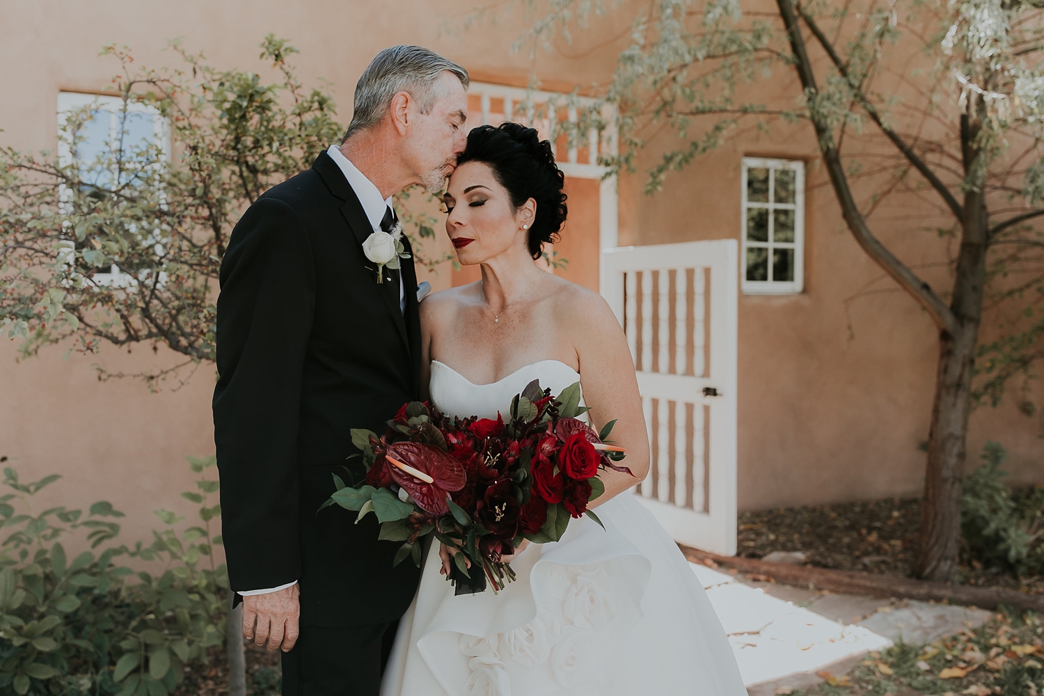 Alicia+lucia+photography+-+albuquerque+wedding+photographer+-+santa+fe+wedding+photography+-+new+mexico+wedding+photographer+-+los+poblanos+wedding+-+los+poblanos+fall+wedding+-+los+poblanos+october+wedding_0025.jpg