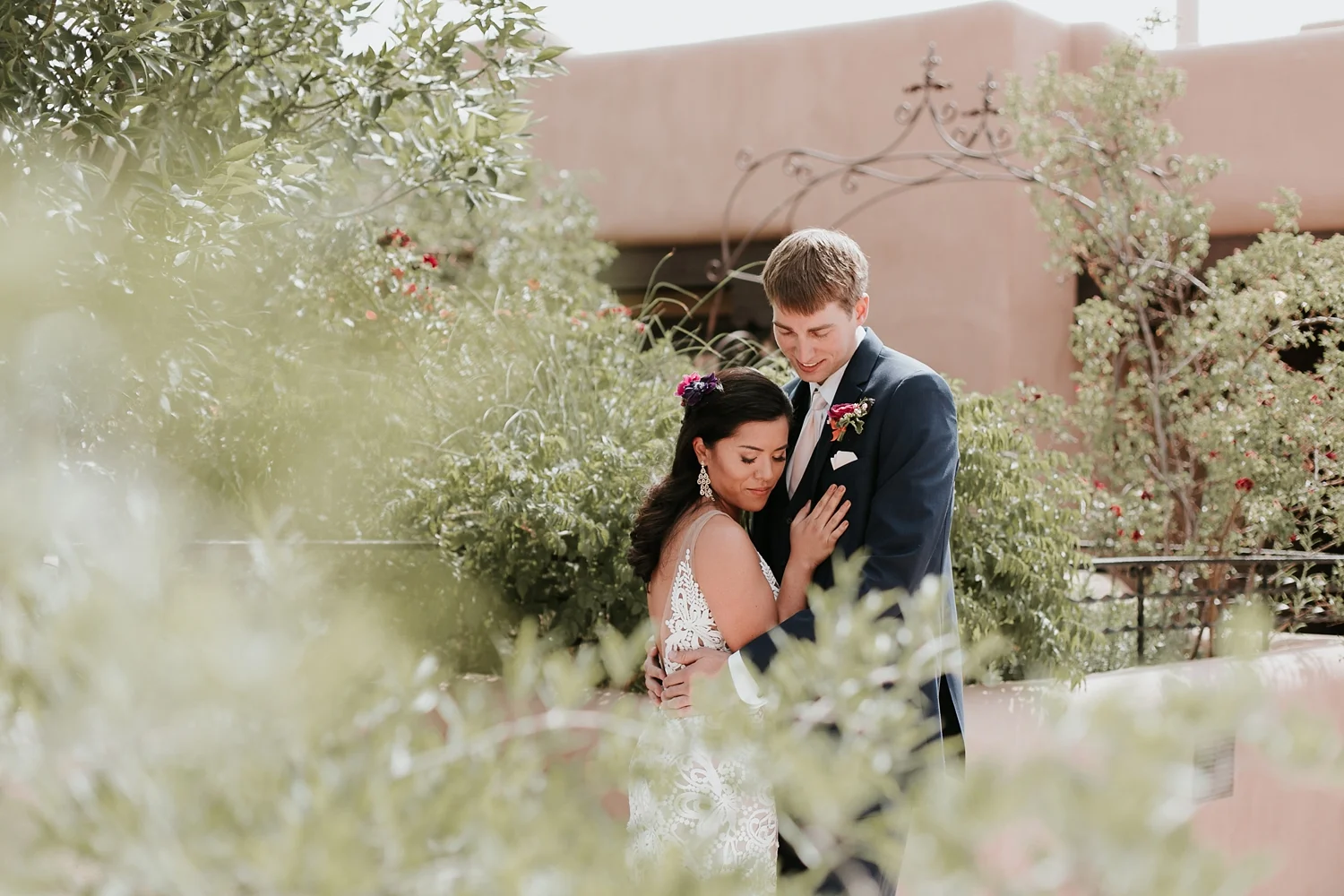 Alicia+lucia+photography+-+albuquerque+wedding+photographer+-+santa+fe+wedding+photography+-+new+mexico+wedding+photographer+-+new+mexico+wedding+-+la+fond+santa+fe+wedding+-+la+fonda+santa+fe+summer+wedding+-+bright+santa+fe+wedding_0031.jpg