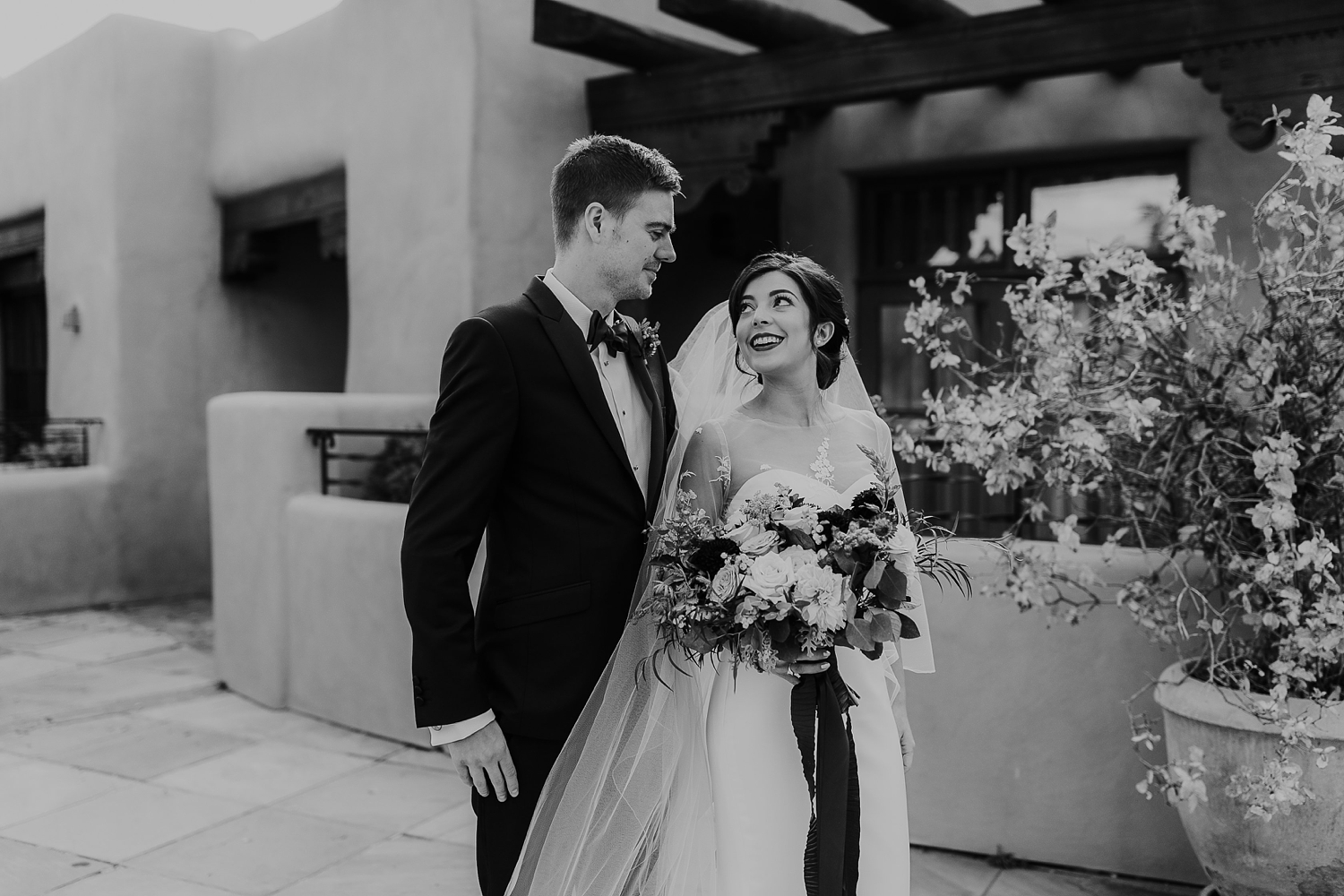 Alicia+lucia+photography+-+albuquerque+wedding+photographer+-+santa+fe+wedding+photography+-+new+mexico+wedding+photographer+-+la+fonda+santa+fe+wedding+-+santa+fe+fall+wedding+-+la+fonda+fall+wedding_0022.jpg