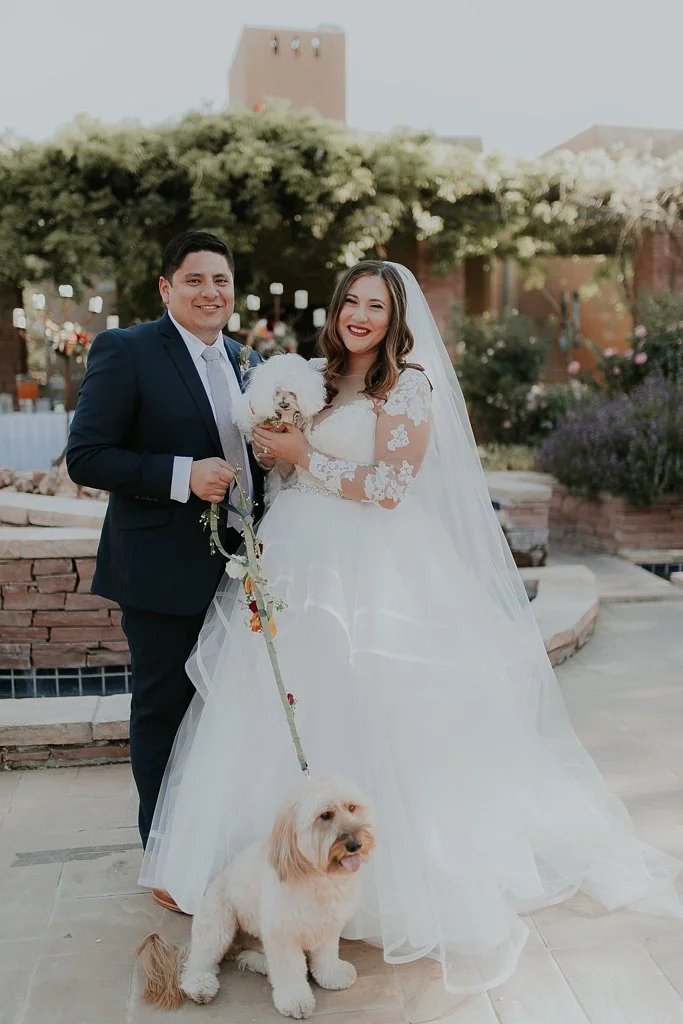 Alicia+lucia+photography+-+albuquerque+wedding+photographer+-+santa+fe+wedding+photography+-+new+mexico+wedding+photographer+-+albuquerque+wedding+-+santa+fe+wedding+-+dogs+in+weddings+-+wedding+dogs+-+real+weddings_0011.jpg