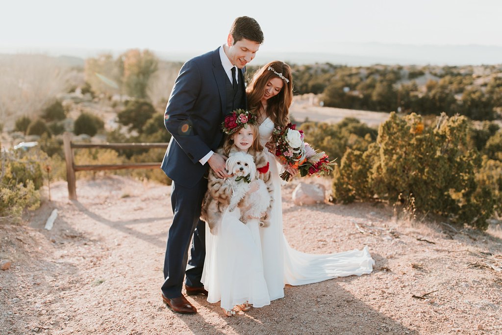 Alicia+lucia+photography+-+albuquerque+wedding+photographer+-+santa+fe+wedding+photography+-+new+mexico+wedding+photographer+-+albuquerque+wedding+-+santa+fe+wedding+-+dogs+in+weddings+-+wedding+dogs+-+real+weddings_0030.jpg