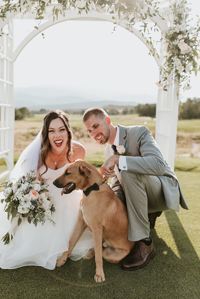 Alicia+lucia+photography+-+albuquerque+wedding+photographer+-+santa+fe+wedding+photography+-+new+mexico+wedding+photographer+-+albuquerque+wedding+-+santa+fe+wedding+-+dogs+in+weddings+-+wedding+dogs+-+real+weddings_0040.jpg