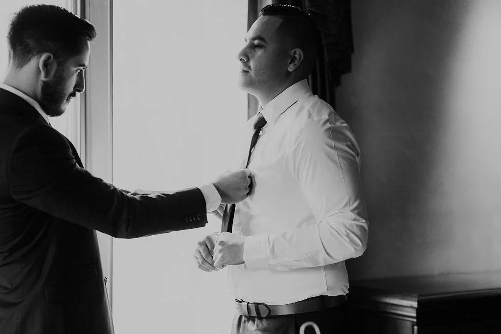 Alicia+lucia+photography+-+albuquerque+wedding+photographer+-+santa+fe+wedding+photography+-+new+mexico+wedding+photographer+-+taos+new+mexico+-+taos+wedding+-+el+monte+sagrado+wedding+-+winter+wedding_0016.jpg