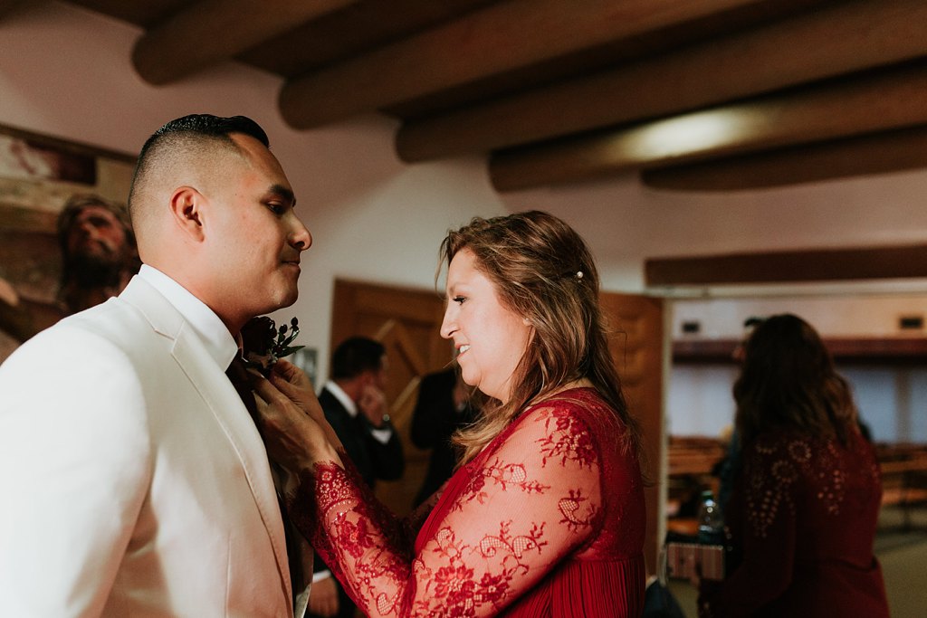 Alicia+lucia+photography+-+albuquerque+wedding+photographer+-+santa+fe+wedding+photography+-+new+mexico+wedding+photographer+-+taos+new+mexico+-+taos+wedding+-+el+monte+sagrado+wedding+-+winter+wedding_0018.jpg