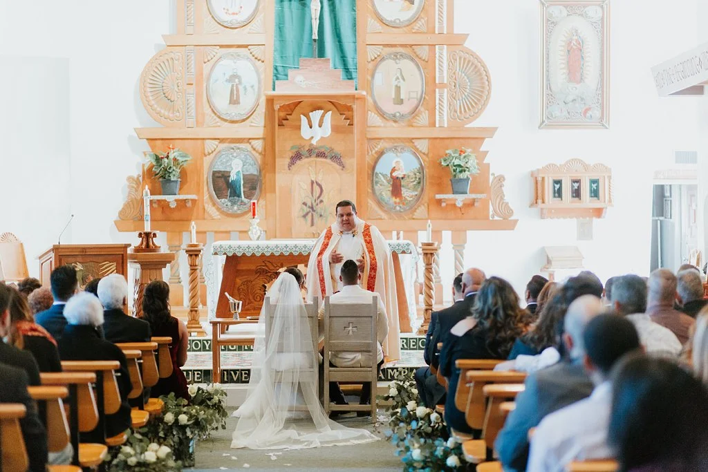 Alicia+lucia+photography+-+albuquerque+wedding+photographer+-+santa+fe+wedding+photography+-+new+mexico+wedding+photographer+-+taos+new+mexico+-+taos+wedding+-+el+monte+sagrado+wedding+-+winter+wedding_0037.jpg