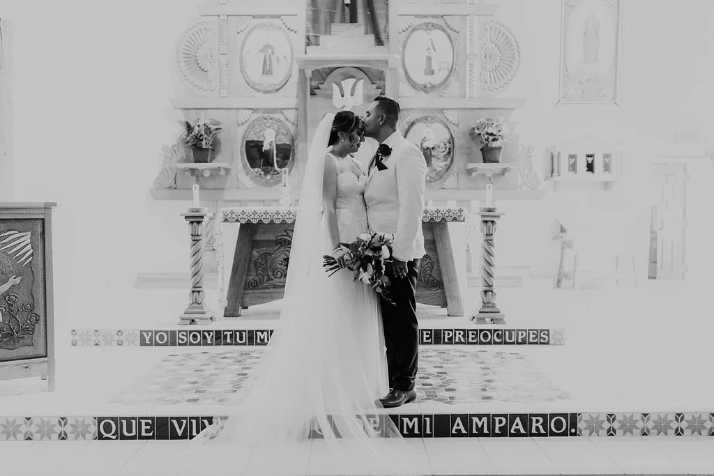 Alicia+lucia+photography+-+albuquerque+wedding+photographer+-+santa+fe+wedding+photography+-+new+mexico+wedding+photographer+-+taos+new+mexico+-+taos+wedding+-+el+monte+sagrado+wedding+-+winter+wedding_0059.jpg