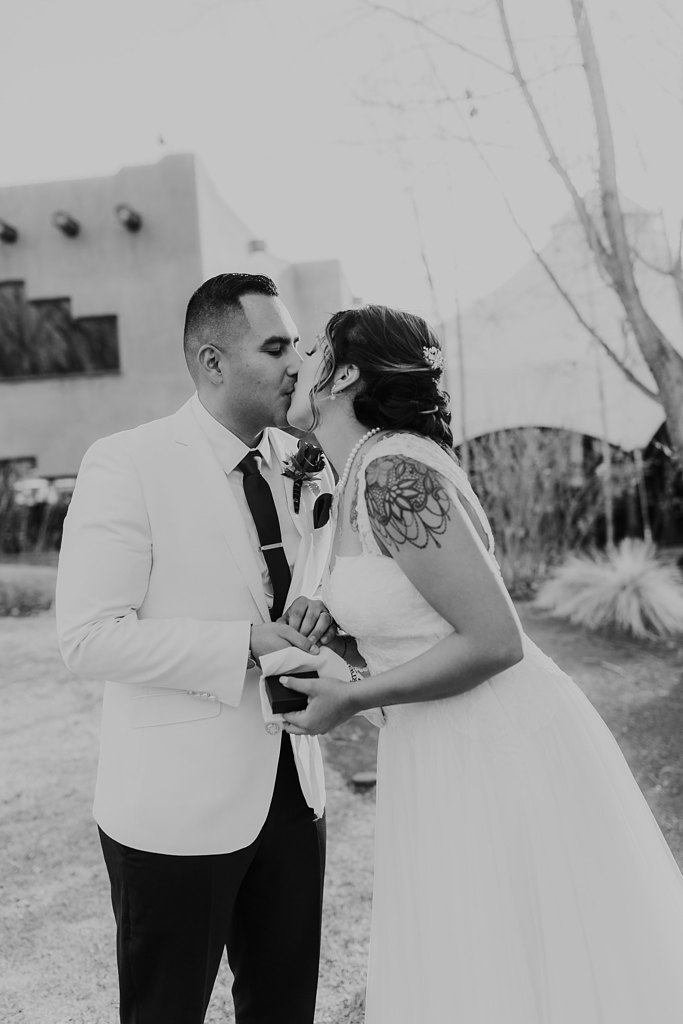 Alicia+lucia+photography+-+albuquerque+wedding+photographer+-+santa+fe+wedding+photography+-+new+mexico+wedding+photographer+-+taos+new+mexico+-+taos+wedding+-+el+monte+sagrado+wedding+-+winter+wedding_0069.jpg