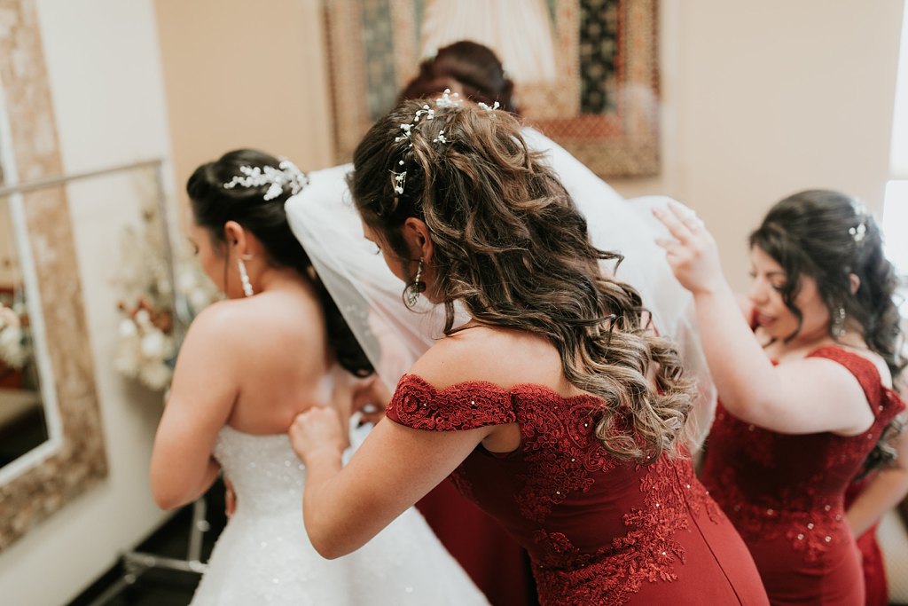 Alicia+lucia+photography+-+albuquerque+wedding+photographer+-+santa+fe+wedding+photography+-+new+mexico+wedding+photographer+-+albuquerque+wedding+-+albuquerque+winter+wedding_0005.jpg