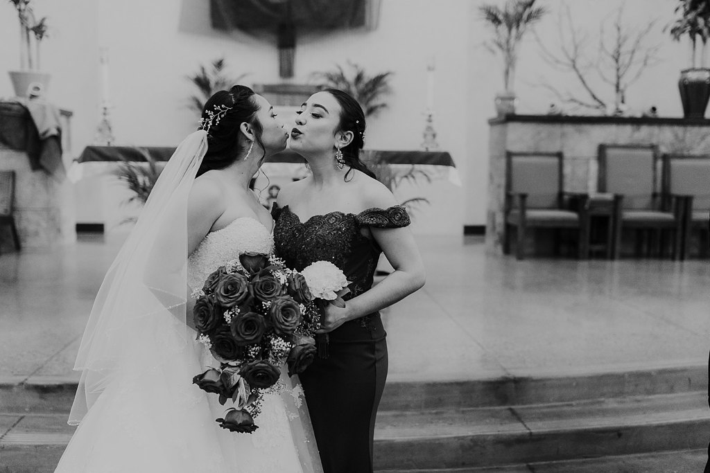 Alicia+lucia+photography+-+albuquerque+wedding+photographer+-+santa+fe+wedding+photography+-+new+mexico+wedding+photographer+-+albuquerque+wedding+-+albuquerque+winter+wedding_0044.jpg