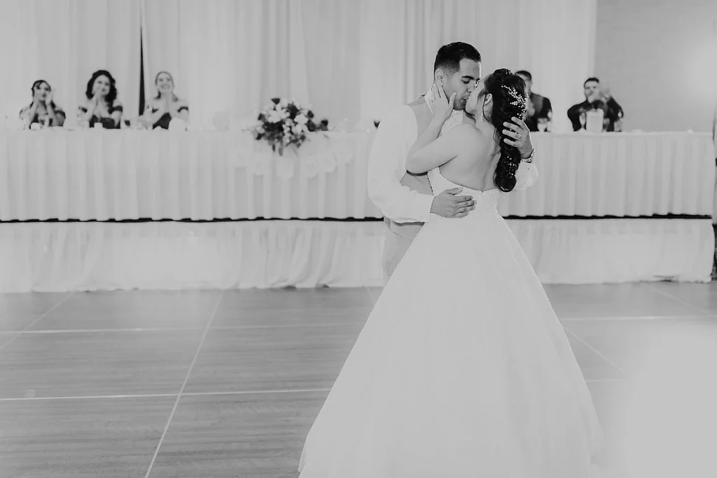 Alicia+lucia+photography+-+albuquerque+wedding+photographer+-+santa+fe+wedding+photography+-+new+mexico+wedding+photographer+-+albuquerque+wedding+-+albuquerque+winter+wedding_0095.jpg