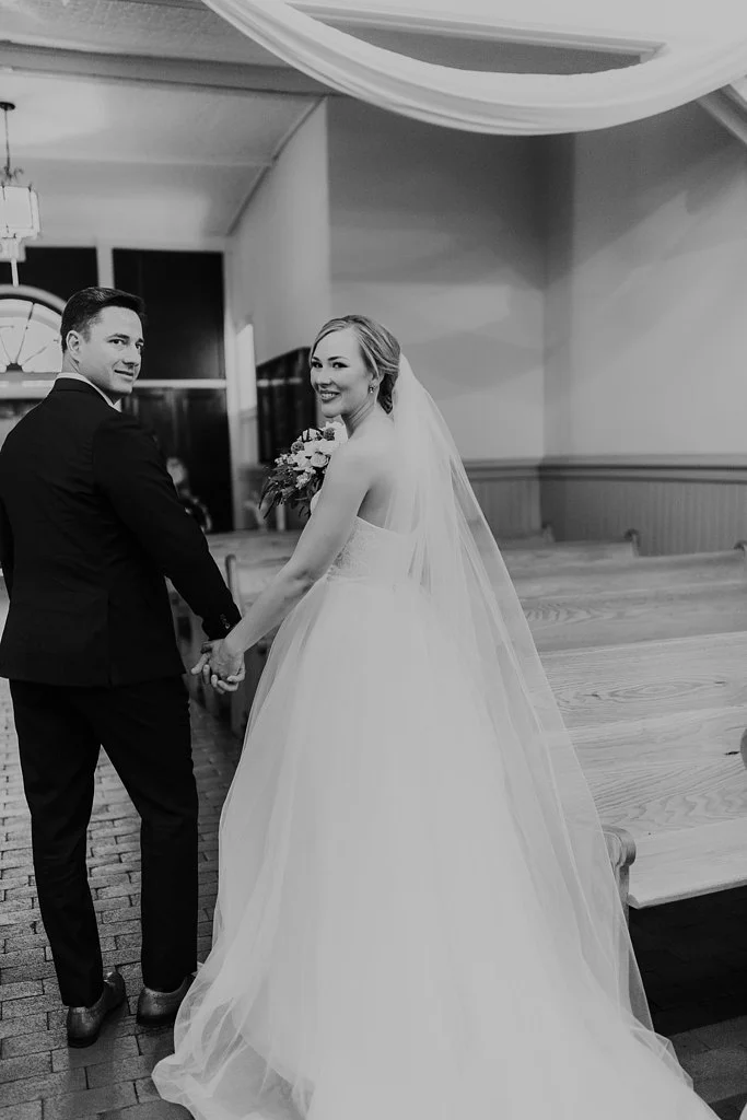 Alicia+lucia+photography+-+albuquerque+wedding+photographer+-+santa+fe+wedding+photography+-+new+mexico+wedding+photographer+-+old+town+albuquerque+wedding+-+el+zocalo+wedding+-+new+mexcio+spring+wedding_0049.jpg