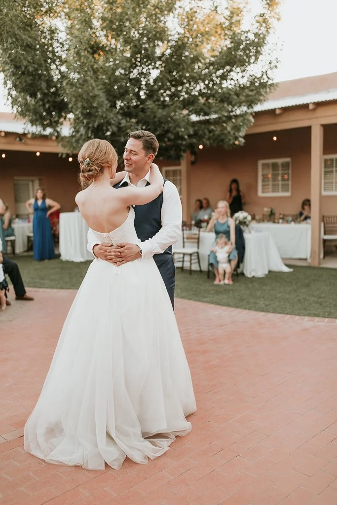Alicia+lucia+photography+-+albuquerque+wedding+photographer+-+santa+fe+wedding+photography+-+new+mexico+wedding+photographer+-+old+town+albuquerque+wedding+-+el+zocalo+wedding+-+new+mexcio+spring+wedding_0119.jpg
