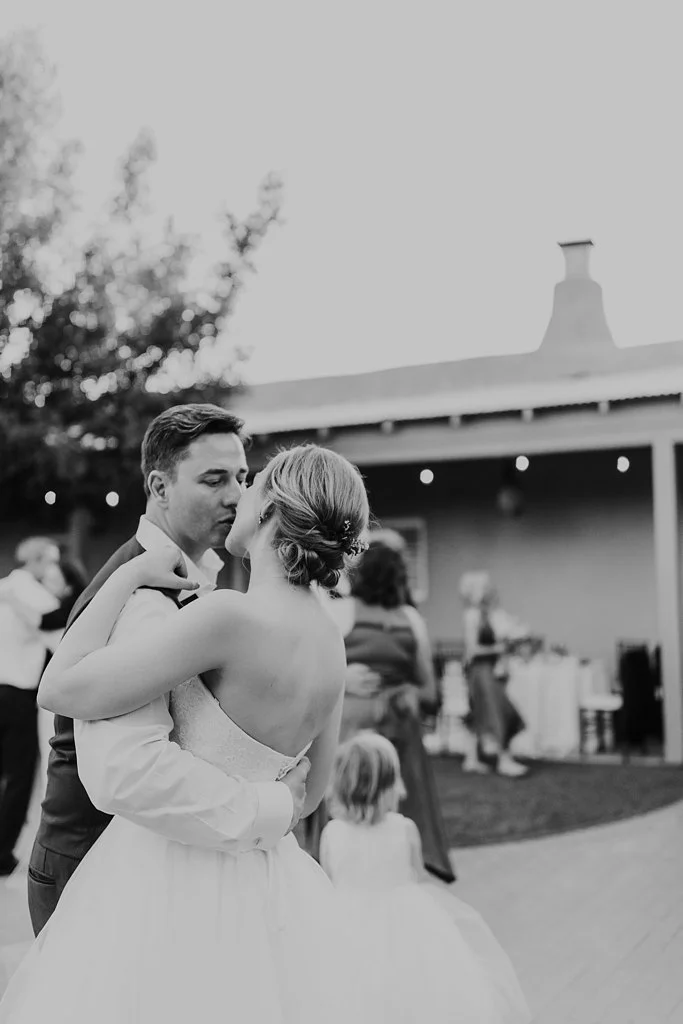 Alicia+lucia+photography+-+albuquerque+wedding+photographer+-+santa+fe+wedding+photography+-+new+mexico+wedding+photographer+-+old+town+albuquerque+wedding+-+el+zocalo+wedding+-+new+mexcio+spring+wedding_0128.jpg