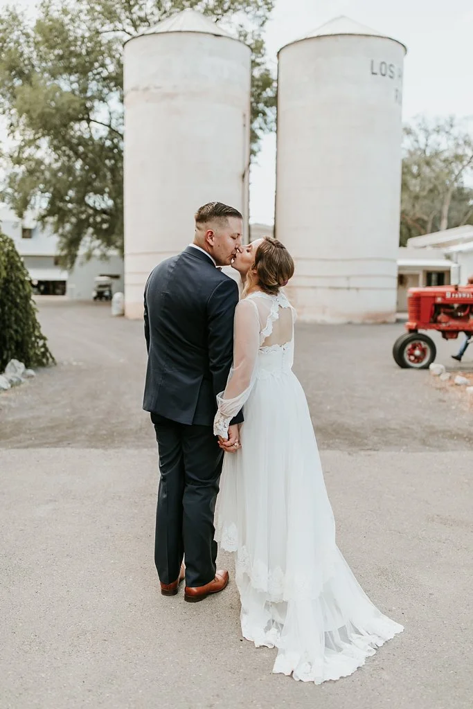Alicia+lucia+photography+-+albuquerque+wedding+photographer+-+santa+fe+wedding+photography+-+new+mexico+wedding+photographer+-+los+poblanos+wedding+-+los+poblanos+summer+wedding+-+rainy+los+poblanos+wedding_0094.jpg