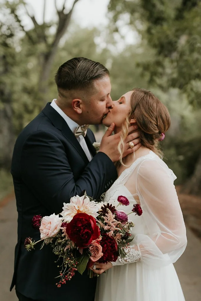 Alicia+lucia+photography+-+albuquerque+wedding+photographer+-+santa+fe+wedding+photography+-+new+mexico+wedding+photographer+-+los+poblanos+wedding+-+los+poblanos+summer+wedding+-+rainy+los+poblanos+wedding_0097.jpg