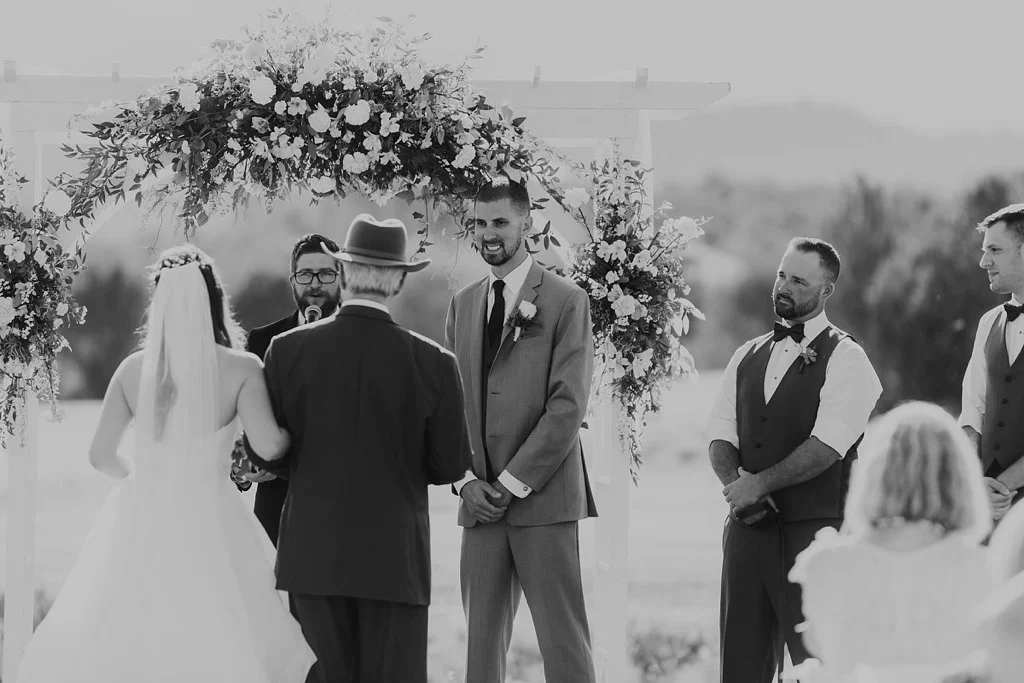 Alicia+lucia+photography+-+albuquerque+wedding+photographer+-+santa+fe+wedding+photography+-+new+mexico+wedding+photographer+-+albuquerque+wedding+-+paako+ridge+golf+club+-+paako+ridge+golf+club+wedding_0042.jpg