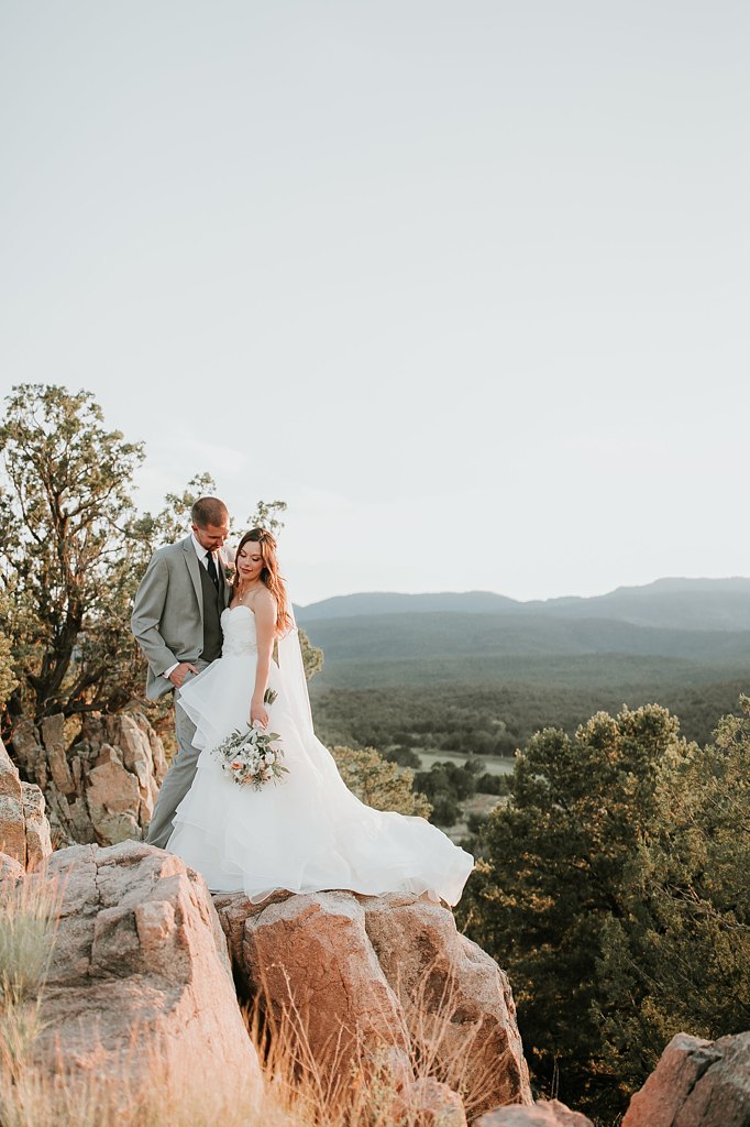 Alicia+lucia+photography+-+albuquerque+wedding+photographer+-+santa+fe+wedding+photography+-+new+mexico+wedding+photographer+-+albuquerque+wedding+-+paako+ridge+golf+club+-+paako+ridge+golf+club+wedding_0074.jpg