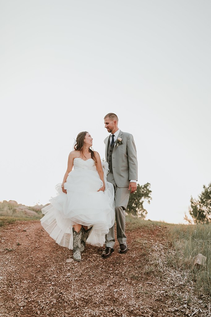 Alicia+lucia+photography+-+albuquerque+wedding+photographer+-+santa+fe+wedding+photography+-+new+mexico+wedding+photographer+-+albuquerque+wedding+-+paako+ridge+golf+club+-+paako+ridge+golf+club+wedding_0081.jpg