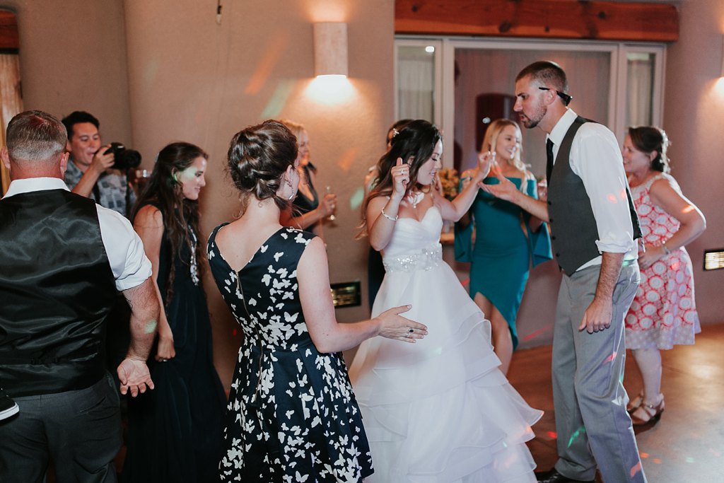 Alicia+lucia+photography+-+albuquerque+wedding+photographer+-+santa+fe+wedding+photography+-+new+mexico+wedding+photographer+-+albuquerque+wedding+-+paako+ridge+golf+club+-+paako+ridge+golf+club+wedding_0113.jpg