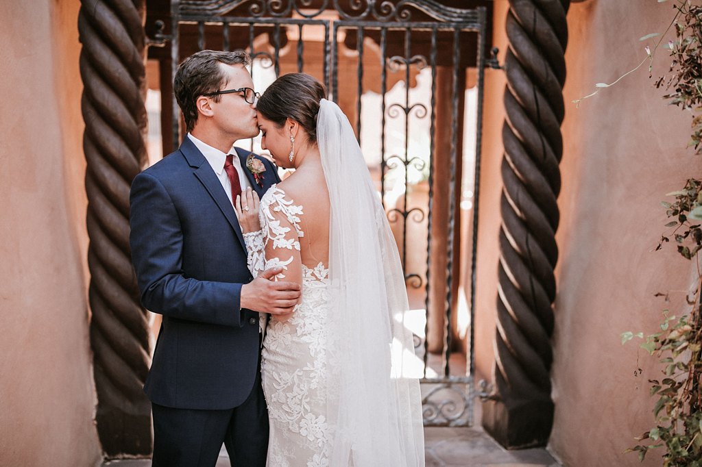 Alicia+lucia+photography+-+albuquerque+wedding+photographer+-+santa+fe+wedding+photography+-+new+mexico+wedding+photographer+-+new+mexico+wedding+-+santa+fe+wedding+-+la+fonda+wedding+-+la+fonda+fall+wedding_0052.jpg