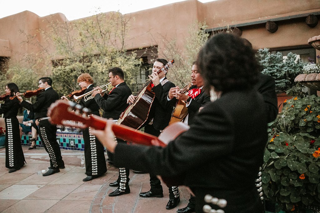 Alicia+lucia+photography+-+albuquerque+wedding+photographer+-+santa+fe+wedding+photography+-+new+mexico+wedding+photographer+-+new+mexico+wedding+-+santa+fe+wedding+-+la+fonda+wedding+-+la+fonda+fall+wedding_0119.jpg