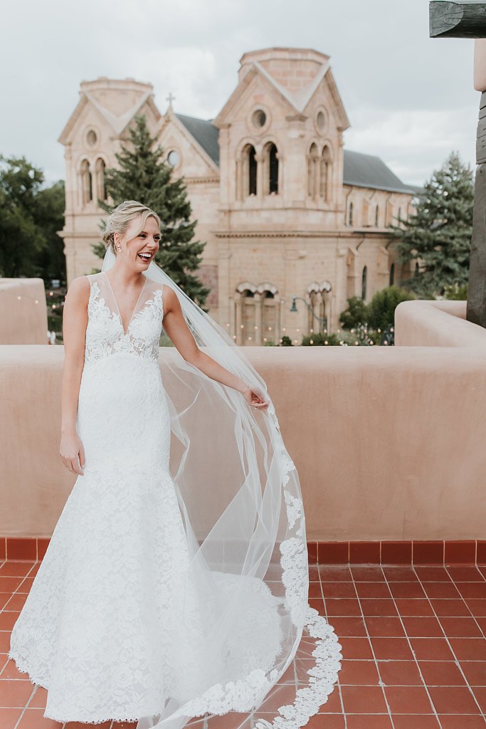 Alicia+lucia+photography+-+albuquerque+wedding+photographer+-+santa+fe+wedding+photography+-+new+mexico+wedding+photographer+-+new+mexico+wedding+-+santa+fe+wedding+-+la+fonda+santa+fe+-+la+fonda+wedding+-+loretto+chapel+wedding_0021.jpg