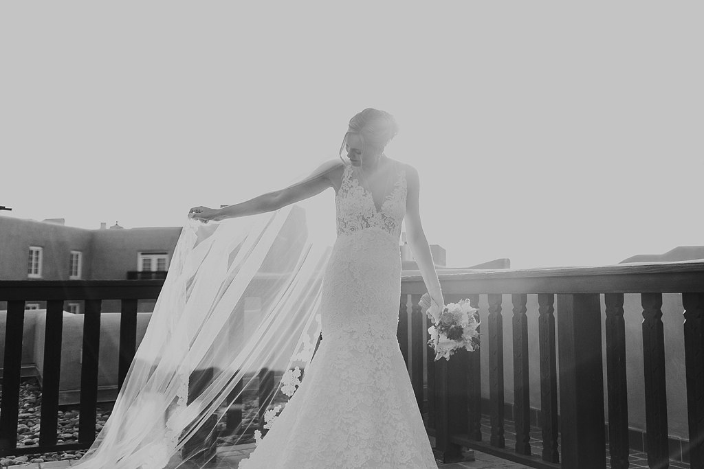 Alicia+lucia+photography+-+albuquerque+wedding+photographer+-+santa+fe+wedding+photography+-+new+mexico+wedding+photographer+-+new+mexico+wedding+-+santa+fe+wedding+-+la+fonda+santa+fe+-+la+fonda+wedding+-+loretto+chapel+wedding_0092.jpg
