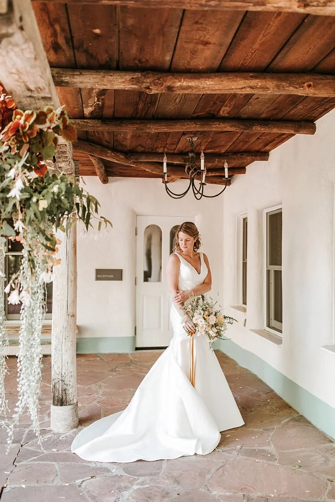 Alicia+lucia+photography+-+albuquerque+wedding+photographer+-+santa+fe+wedding+photography+-+new+mexico+wedding+photographer+-+new+mexico+wedding+-+santa+fe+wedding+-+albuquerque+wedding+-+wedding+dresses+-+fall+wedding+dress_0038.jpg