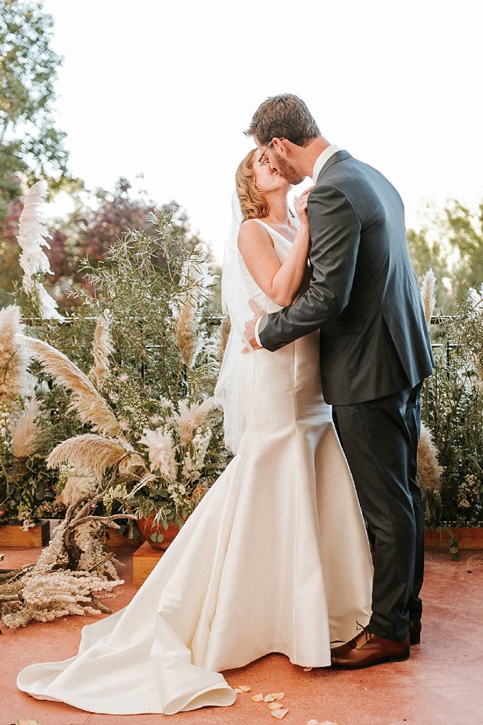 Alicia+lucia+photography+-+albuquerque+wedding+photographer+-+santa+fe+wedding+photography+-+new+mexico+wedding+photographer+-+new+mexico+wedding+-+santa+fe+wedding+-+santa+fe+opera+wedding_0087.jpg