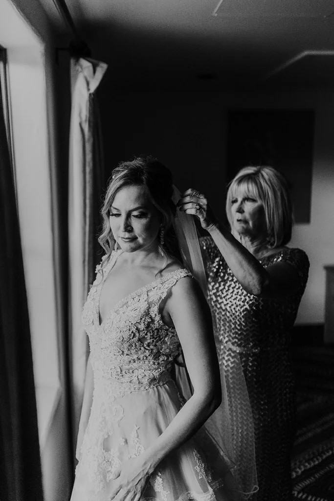 Alicia+lucia+photography+-+albuquerque+wedding+photographer+-+santa+fe+wedding+photography+-+new+mexico+wedding+photographer+-+new+mexico+wedding+-+santa+fe+wedding+-+la+posada+santa+fe+-+la+posada+wedding+-+la+posada+fall+wedding_0016.jpg