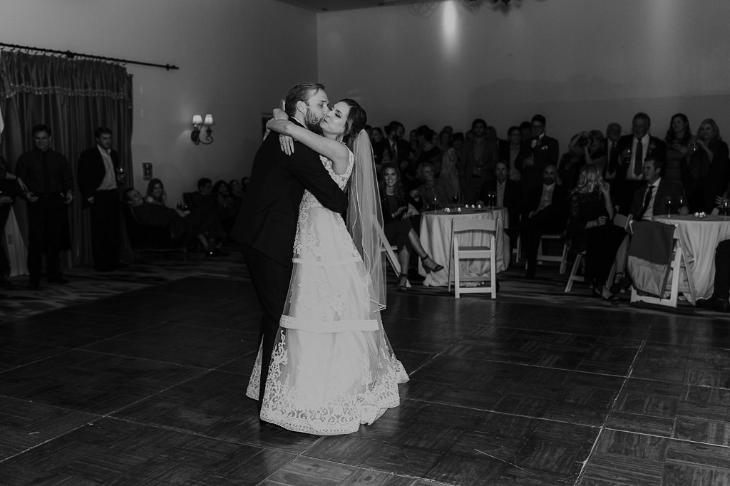 Alicia+lucia+photography+-+albuquerque+wedding+photographer+-+santa+fe+wedding+photography+-+new+mexico+wedding+photographer+-+new+mexico+wedding+-+santa+fe+wedding+-+la+posada+santa+fe+-+la+posada+wedding+-+la+posada+fall+wedding_0127.jpg