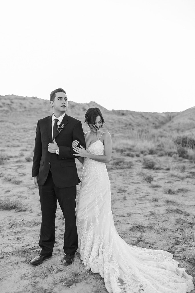 Alicia+lucia+photography+-+albuquerque+wedding+photographer+-+santa+fe+wedding+photography+-+new+mexico+wedding+photographer+-+new+mexico+wedding+-+styled+wedding+-+desert+wedding_0035.jpg