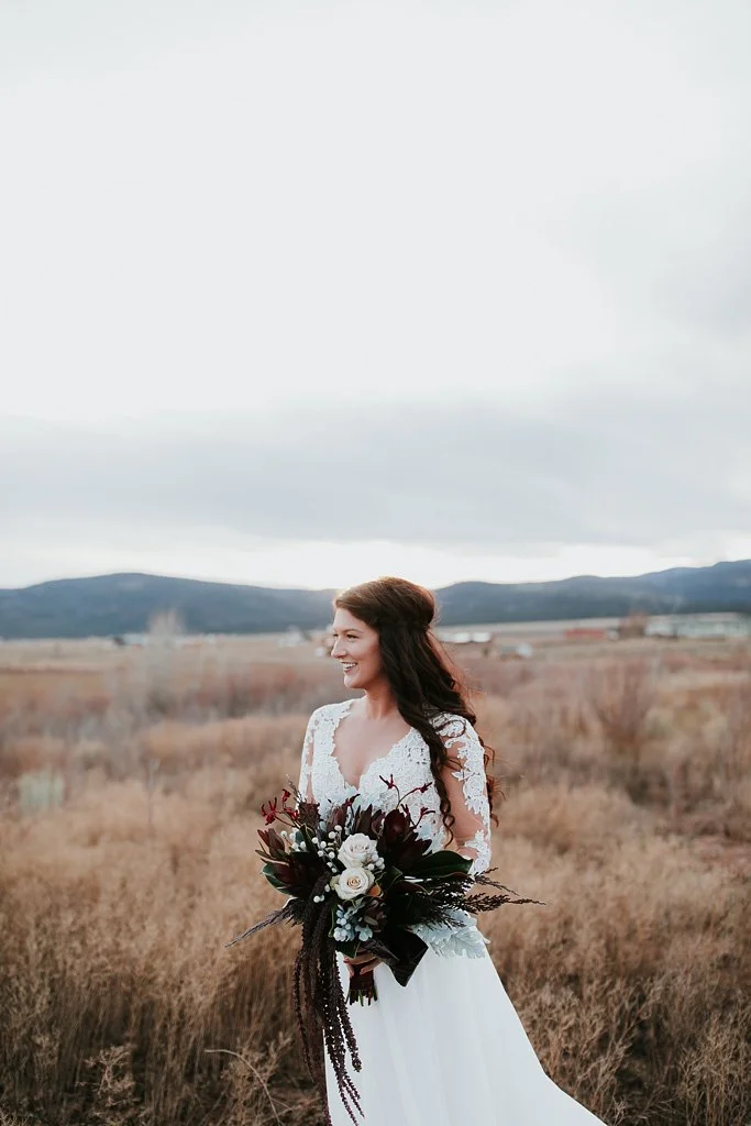 Alicia+lucia+photography+-+albuquerque+wedding+photographer+-+santa+fe+wedding+photography+-+new+mexico+wedding+photographer+-+new+mexico+wedding+-+wedding+florals+-+winter+wedding+-+winter+wedding+florals_0029.jpg