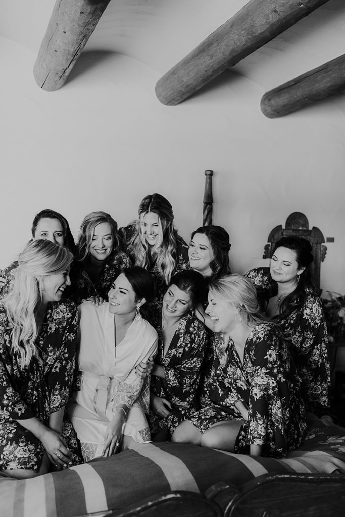 Alicia+lucia+photography+-+albuquerque+wedding+photographer+-+santa+fe+wedding+photography+-+new+mexico+wedding+photographer+-+new+mexico+wedding+-+wedding+party+-+big+wedding+-+wedding+inspo_0002.jpg