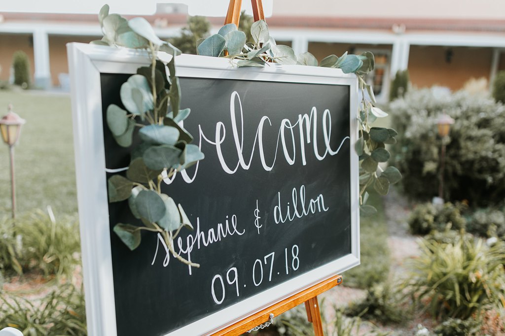 Alicia+lucia+photography+-+albuquerque+wedding+photographer+-+santa+fe+wedding+photography+-+new+mexico+wedding+photographer+-+new+mexico+wedding+-+wedding+signage+-+wedding+inspo_0002.jpg