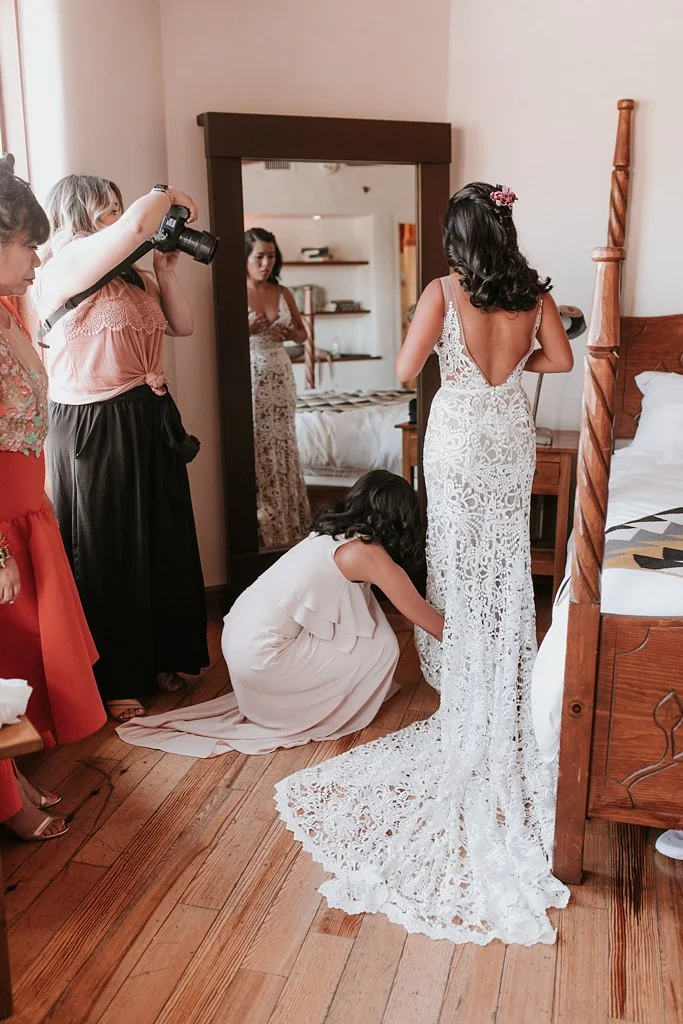 Alicia+lucia+photography+-+albuquerque+wedding+photographer+-+santa+fe+wedding+photography+-+new+mexico+wedding+photographer+-+new+mexico+wedding+-+wedding+photographer+-+wedding+behind+the+scenes+-+wedding+photography+team_0054.jpg