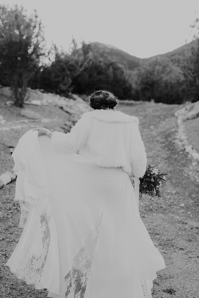 Alicia+lucia+photography+-+albuquerque+wedding+photographer+-+santa+fe+wedding+photography+-+new+mexico+wedding+photographer+-+new+mexico+wedding+-+winter+wedding+-+winter+wedding+gowns_0090.jpg